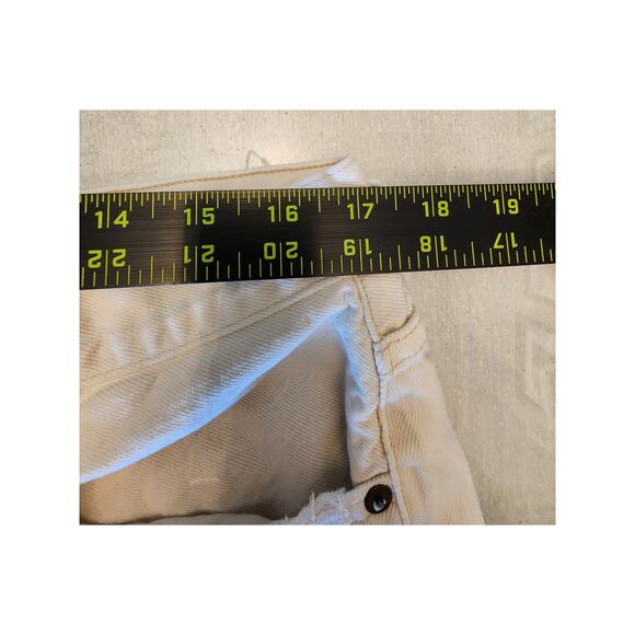 Agolde Women's White Cut Off Parker Shorts SZ 31 Denim - Picture 8 of 10